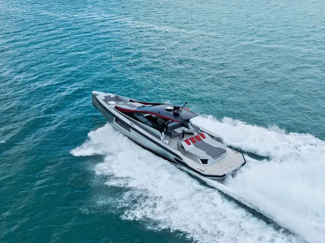 Mana Yacht Photos Pics 