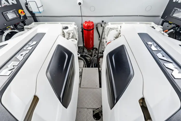 Mana Yacht Photos Pics 