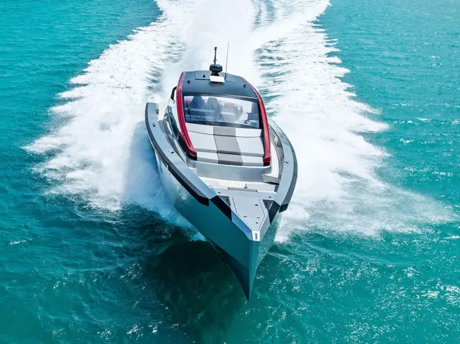 Mana Yacht Photos Pics 