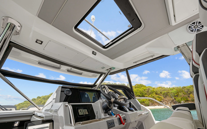 Lunasea Yacht Photos Pics 