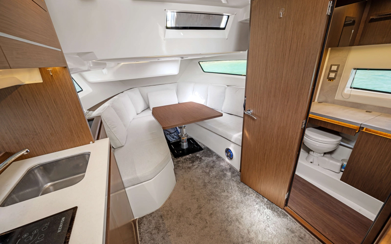 Lunasea Yacht Photos Pics 