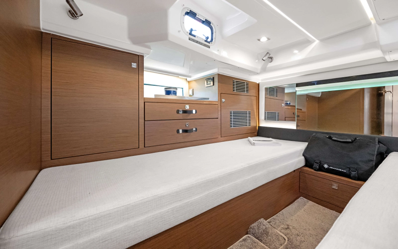 Lunasea Yacht Photos Pics 
