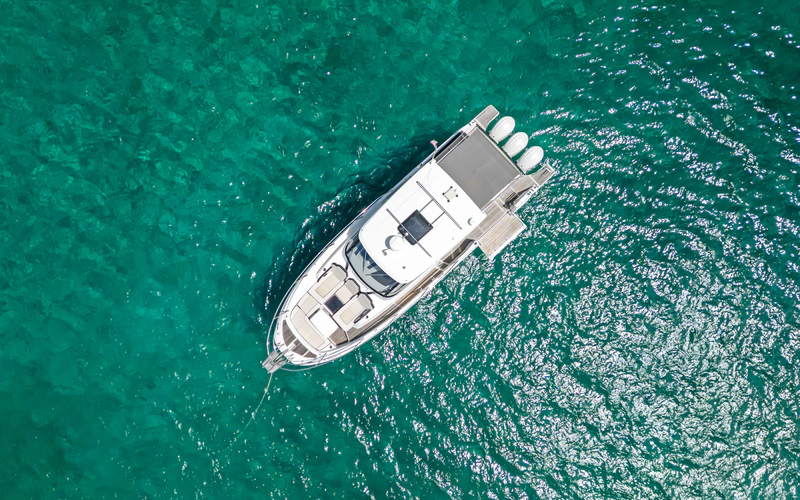 Lunasea Yacht Photos Pics 