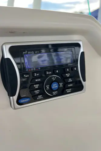 Mystic Wench Yacht Photos Pics 