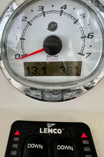 Mystic Wench Yacht Photos Pics 