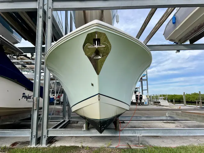 Mystic Wench Yacht Photos Pics 