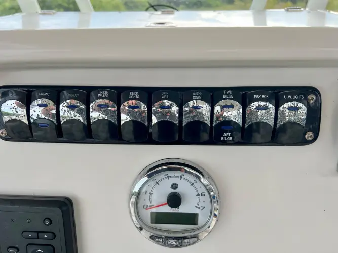 Mystic Wench Yacht Photos Pics 