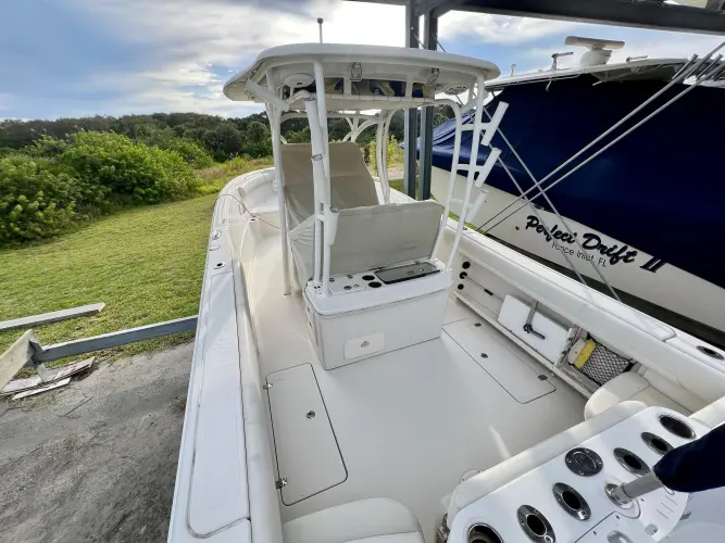 Mystic Wench Yacht Photos Pics 