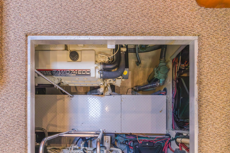 Making Waves Yacht Photos Pics 