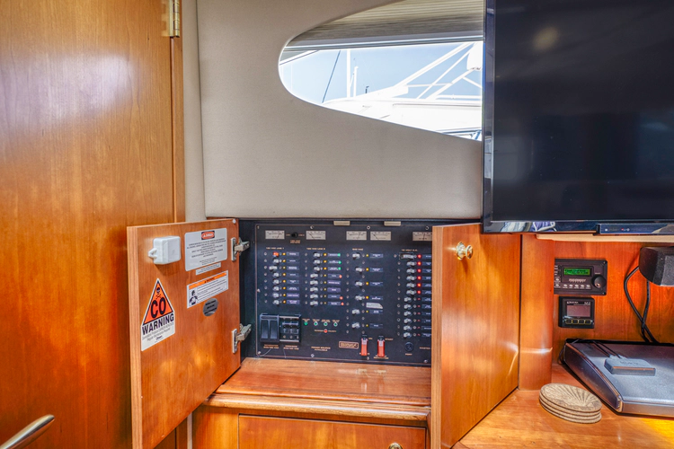 Making Waves Yacht Photos Pics 