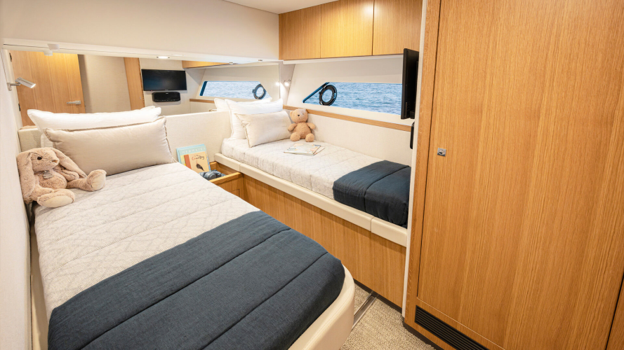 585 Suv Yacht Photos Pics 