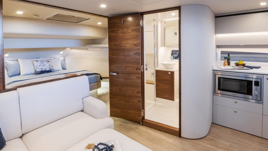 4300 Sports Express Yacht Photos Pics 