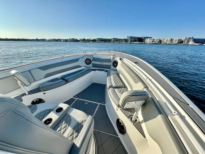 Cray Day Yacht Photos Pics 
