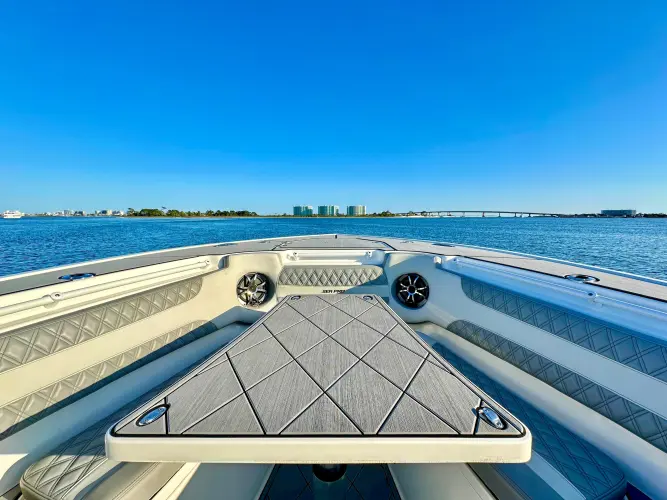 Cray Day Yacht Photos Pics 