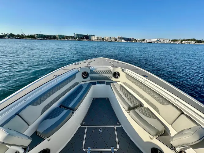 Cray Day Yacht Photos Pics 