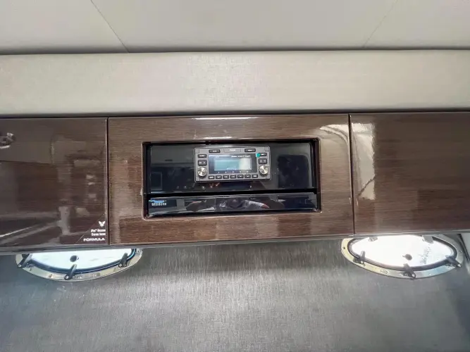Liquid Asset Yacht Photos Pics 
