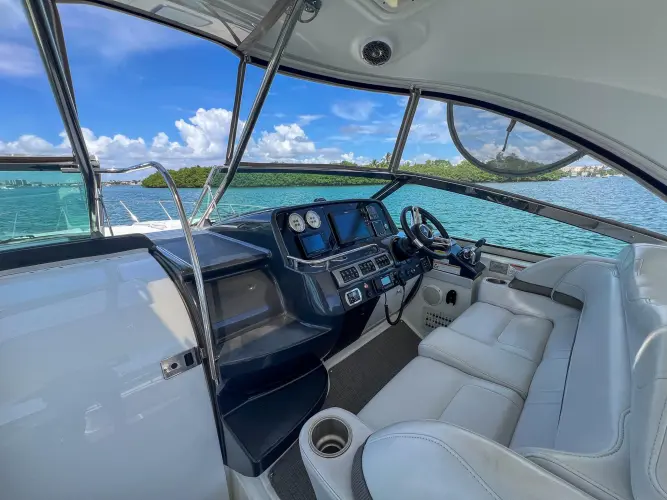 Liquid Asset Yacht Photos Pics 