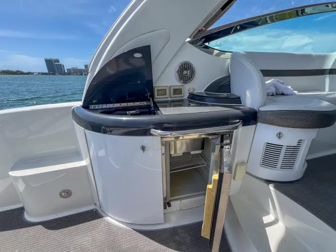 Liquid Asset Yacht Photos Pics 