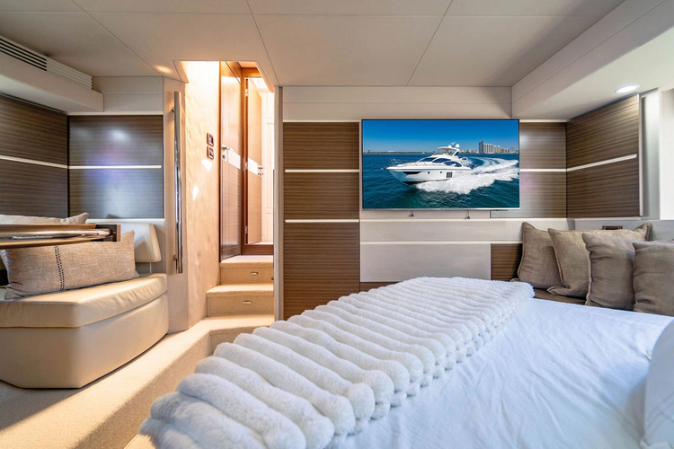 Yullah Yacht Photos Pics 