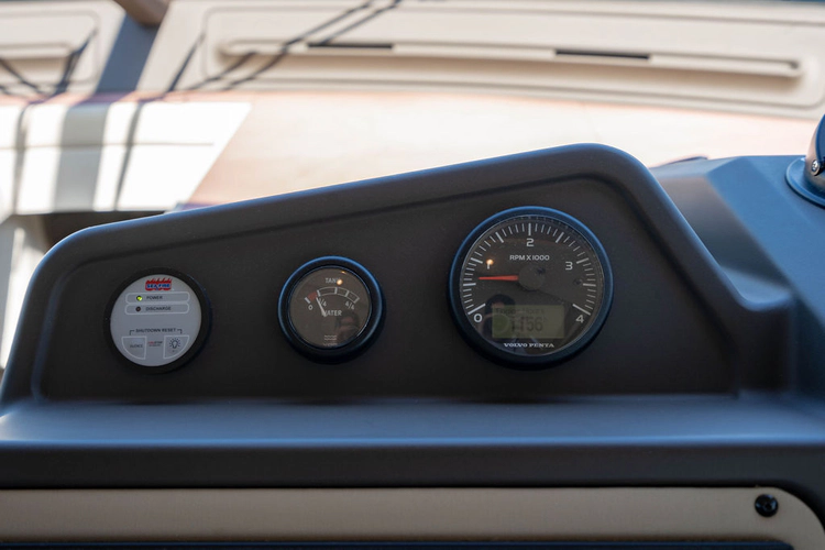 Yullah Yacht Photos Pics 