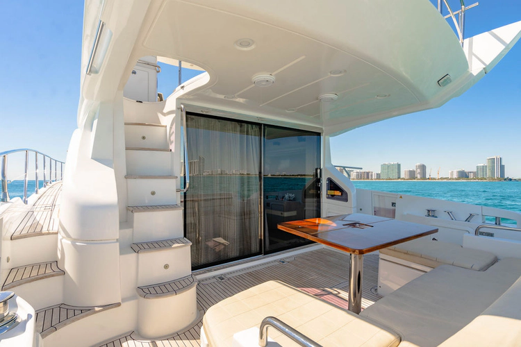 Yullah Yacht Photos Pics 