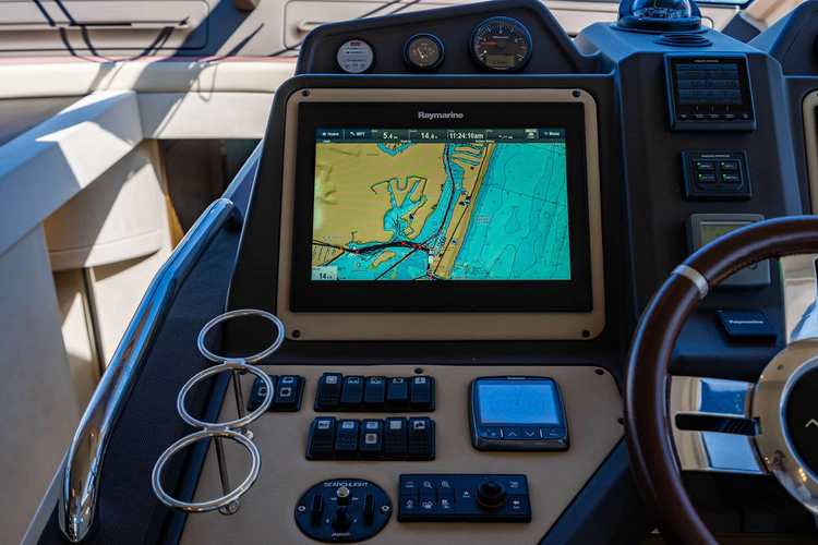 Yullah Yacht Photos Pics 