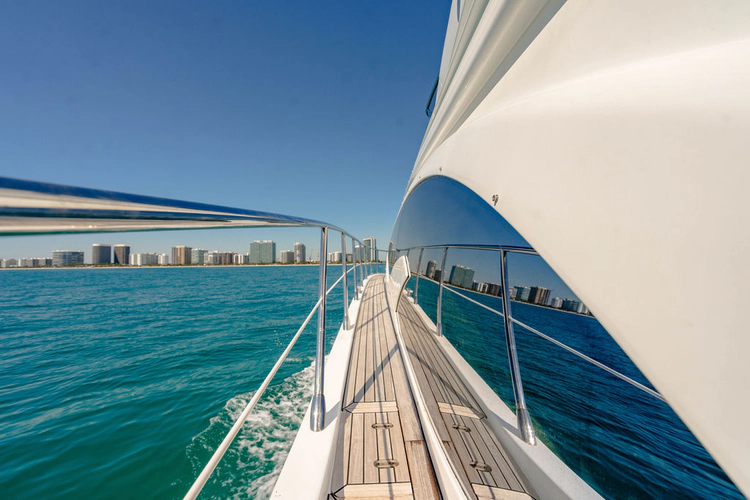 Yullah Yacht Photos Pics 