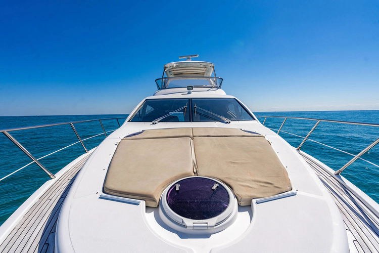 Yullah Yacht Photos Pics 