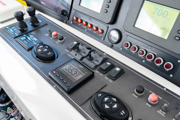 Aleniel Yacht Photos Pics 