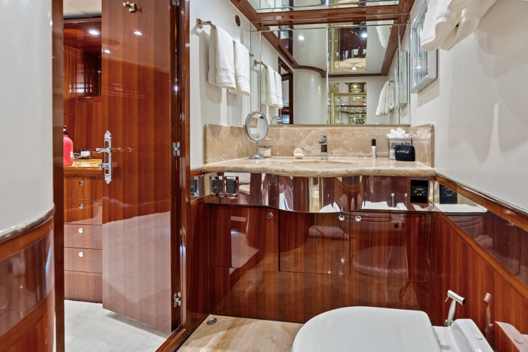 Aleniel Yacht Photos Pics 