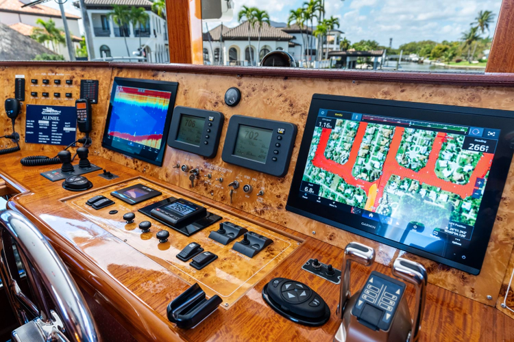 Aleniel Yacht Photos Pics 