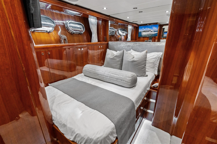 Aleniel Yacht Photos Pics 