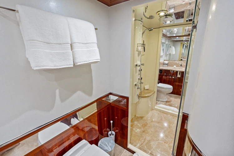 Aleniel Yacht Photos Pics 