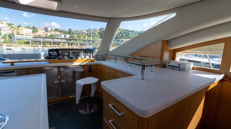 013 Yacht Photos Pics 