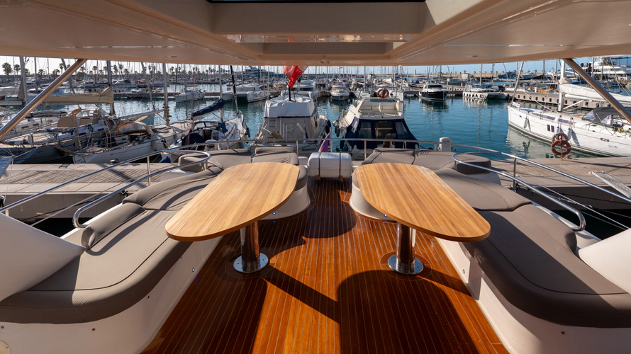 013 Yacht Photos Pics 