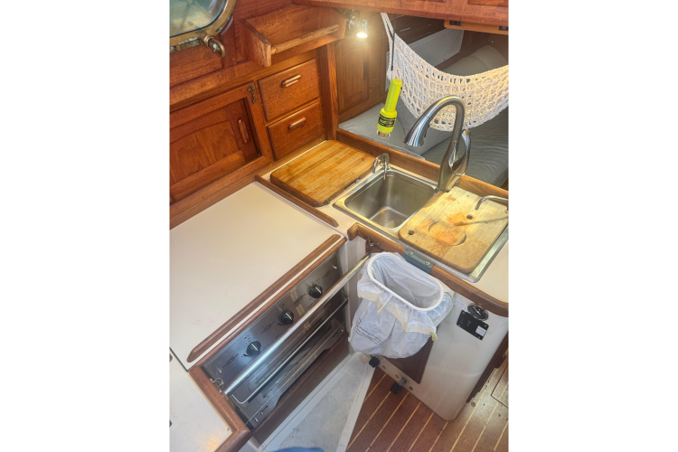Juniper Yacht Photos Pics 