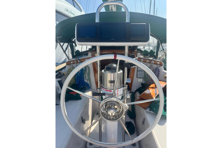 Juniper Yacht Photos Pics 