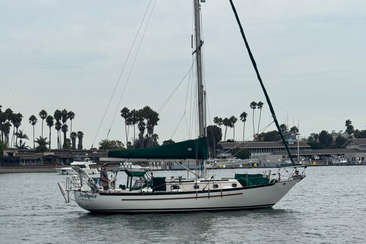 Juniper Yacht Photos Pics 
