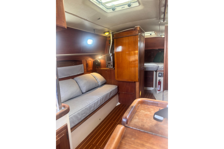 Juniper Yacht Photos Pics 