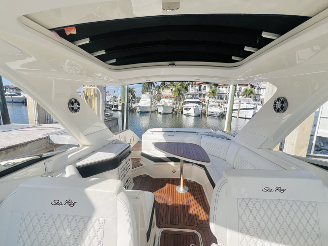 Lemonade Yacht Photos Pics 