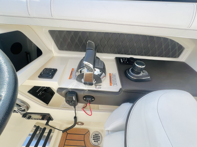 Lemonade Yacht Photos Pics 