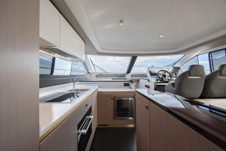 Dolce Vita Yacht Photos Pics 