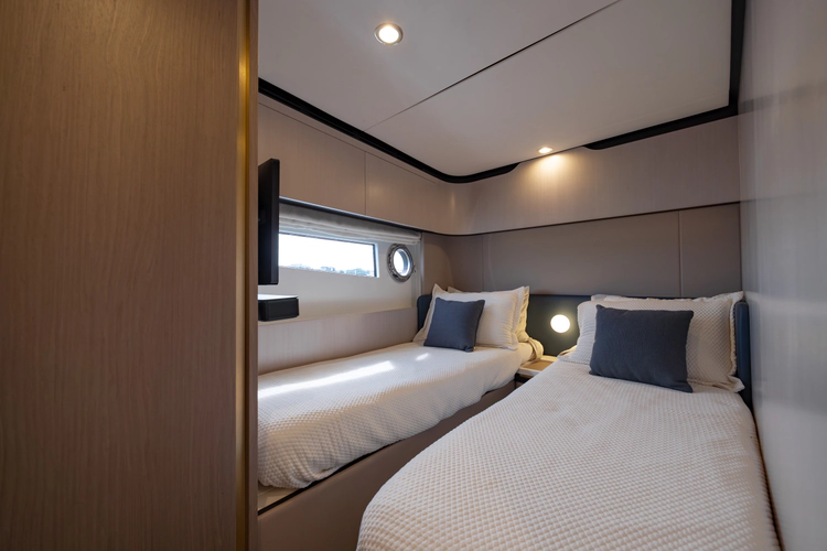 Dolce Vita Yacht Photos Pics 