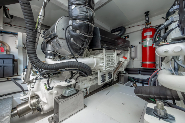 Dolce Vita Yacht Photos Pics 