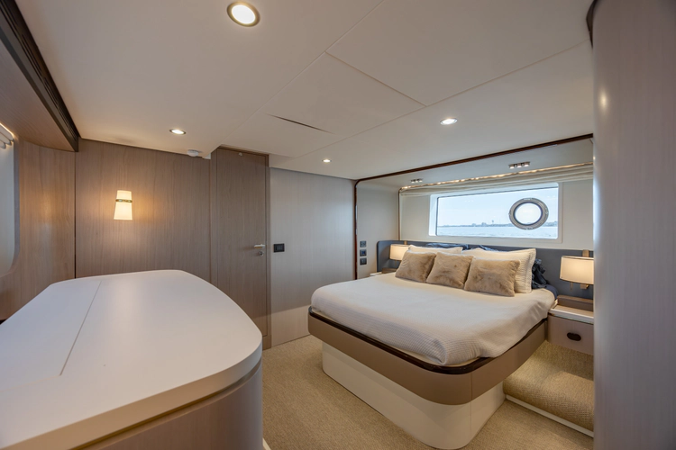 Dolce Vita Yacht Photos Pics 