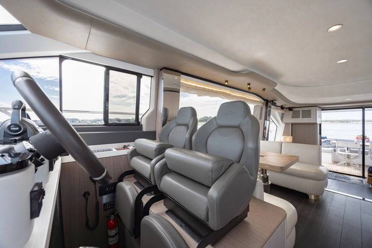 Dolce Vita Yacht Photos Pics 