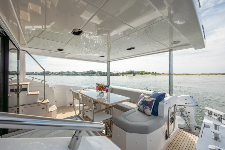 Dolce Vita Yacht Photos Pics 