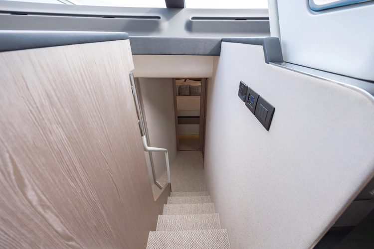 Dolce Vita Yacht Photos Pics 