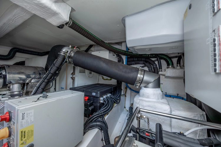 Dolce Vita Yacht Photos Pics 