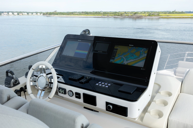 Dolce Vita Yacht Photos Pics 